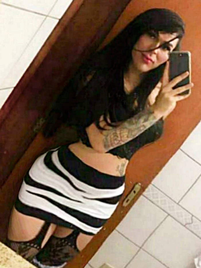 Tranny Claudia exótica TATUAda 1.80 estatura ótica
