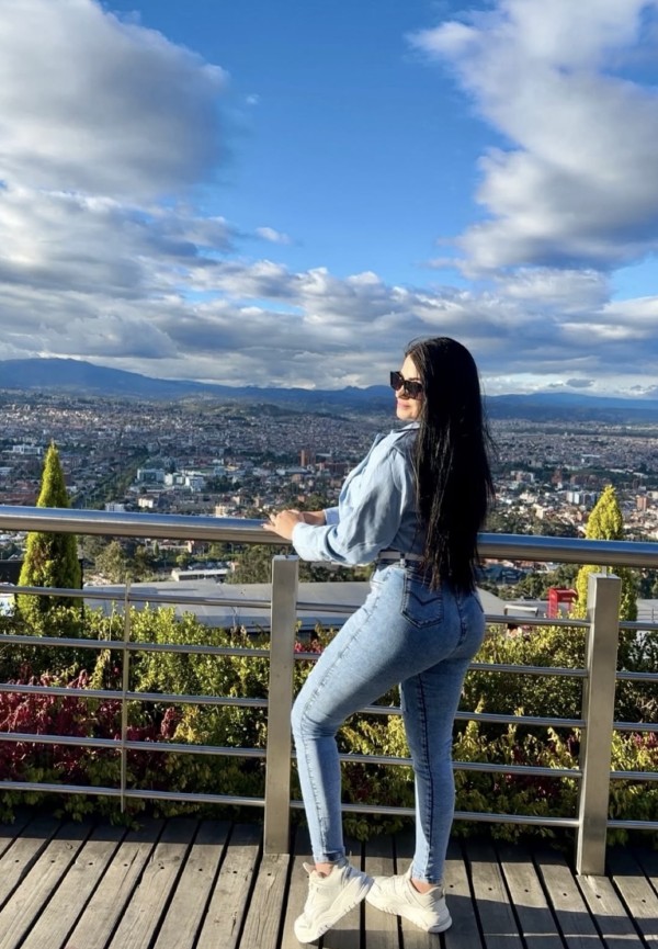 MÁLAGA FRANCÉS AL NATURAL Y  BESOS APASIONADOS GARANTIZADOS