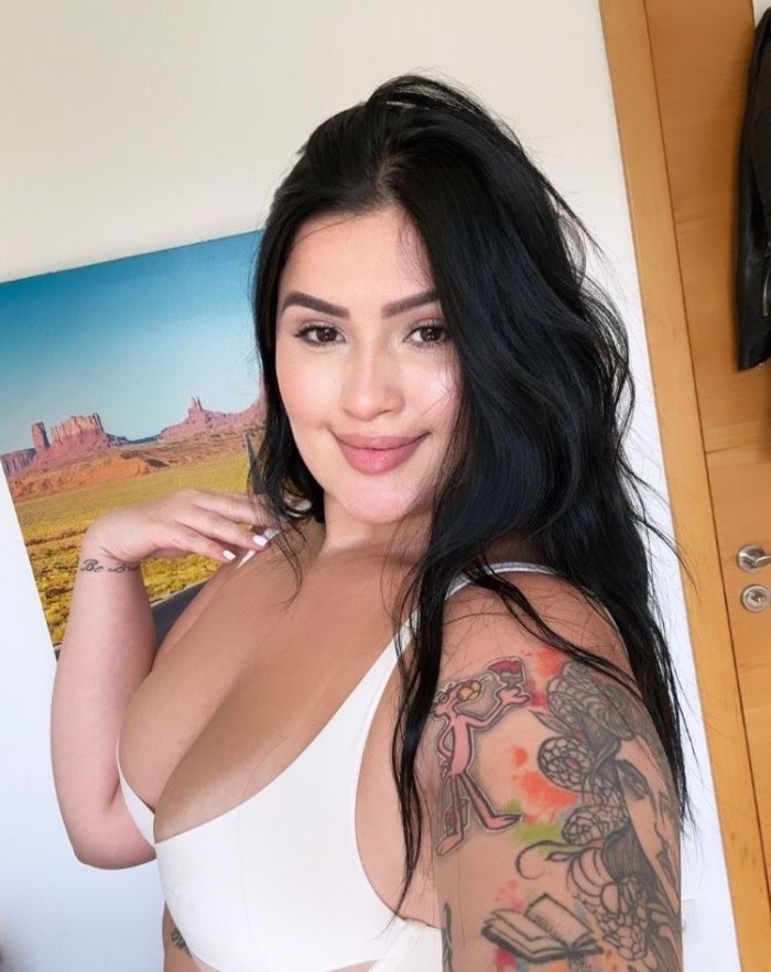 Chica de lujo colombiana bbw jovencita