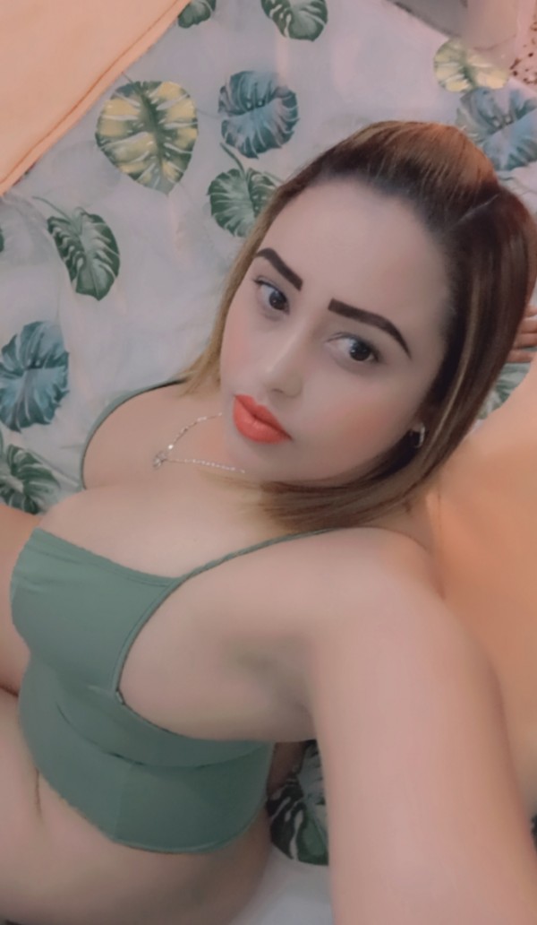 Cahonda y super húmeda ven y pruébame