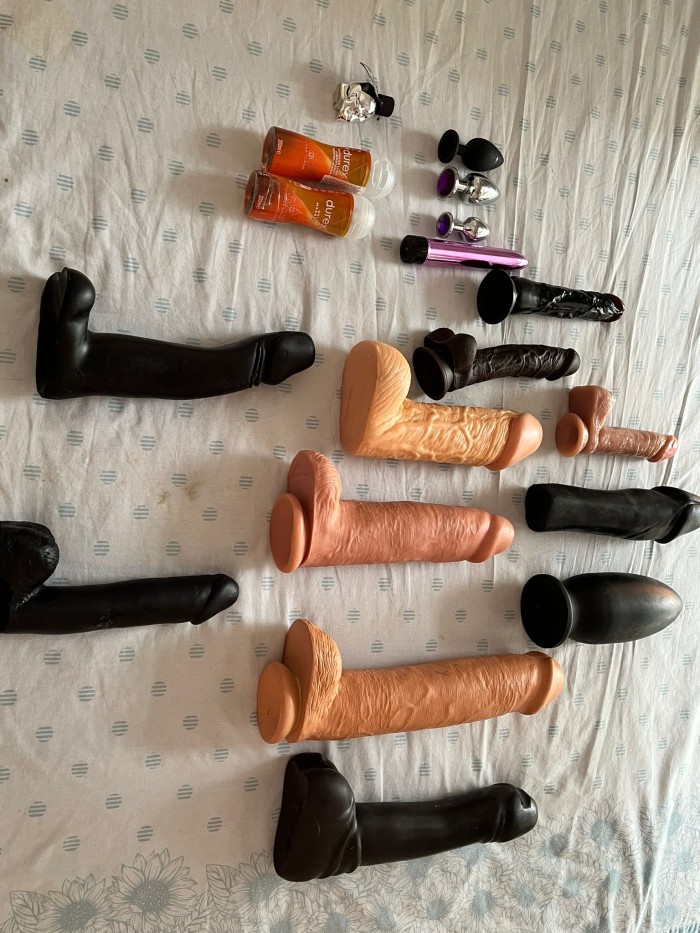 DILATACIONES ANALES. DILDOS XXL,  LAVATIVAS