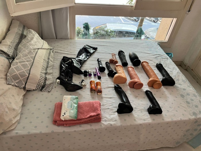 DILATACIONES ANALES. DILDOS XXL, LAVATIVAS