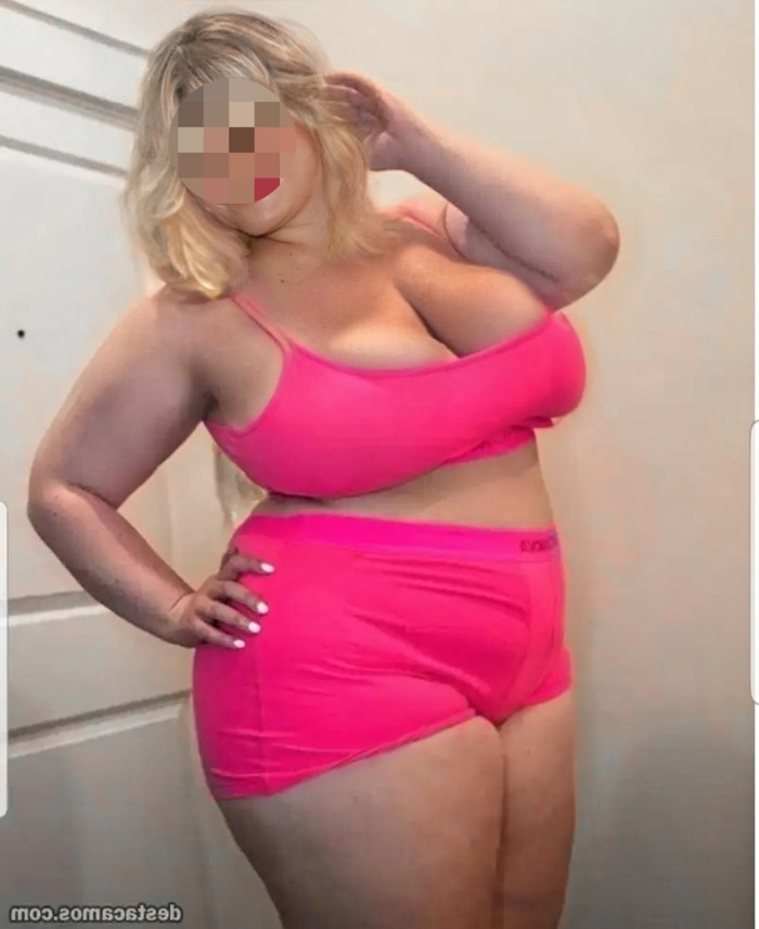 Cerca Denia ,a lado de Ondara.Gordita madurita