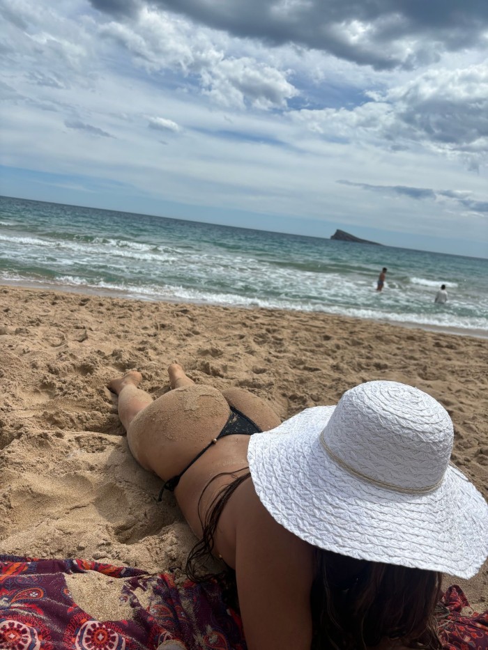 Venezolana complaciente con ganas de sexo