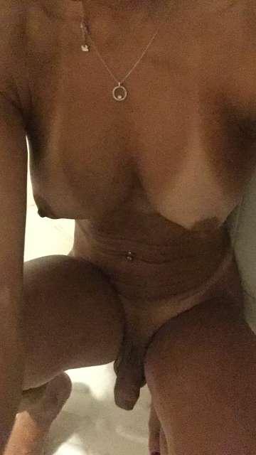 TORREVIEJA ,CHICA CON BUENA SORPRESA PARA DIVERTIRTE!