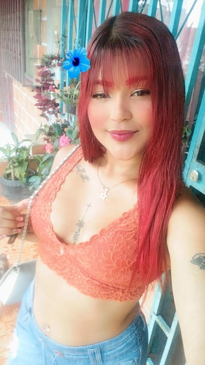 ardiente cachonda nueva por tu zona salidas 24h