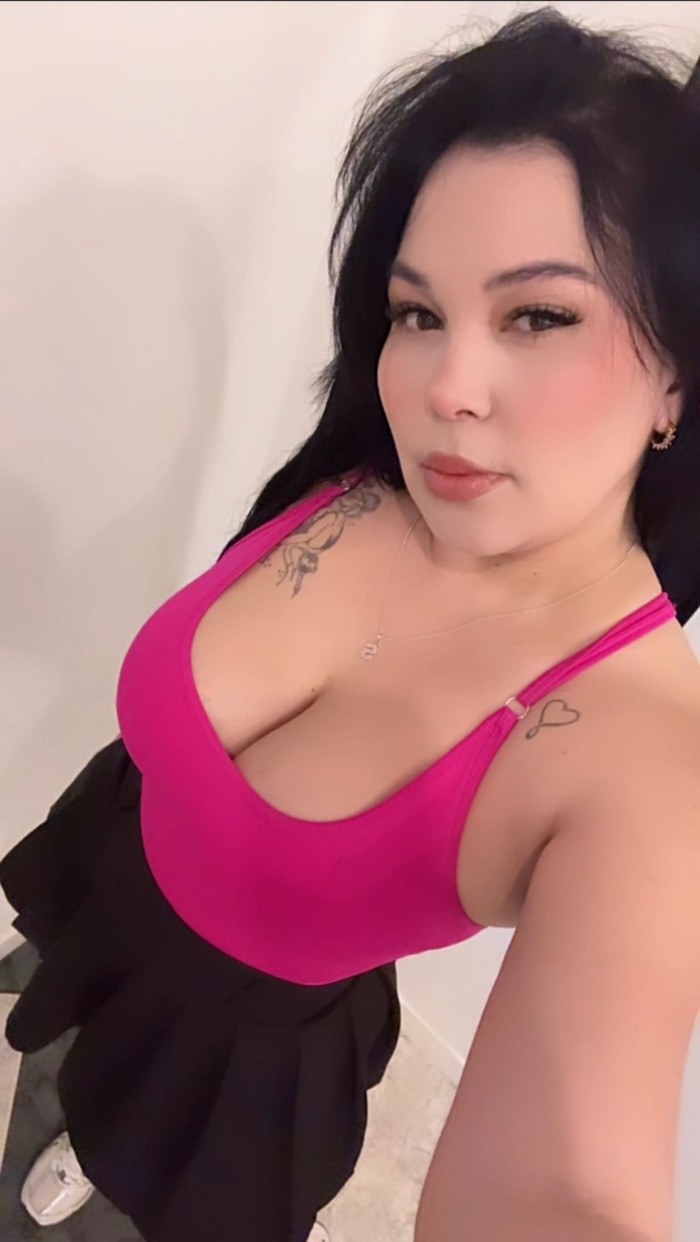 CORRETE SOBRE MIS RICAS TETAS