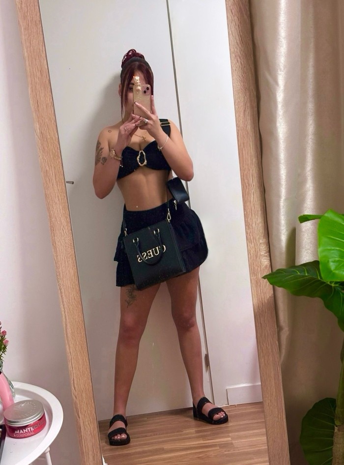 CON UNA BOQUITA CHUPONA//SALIDAS 24H