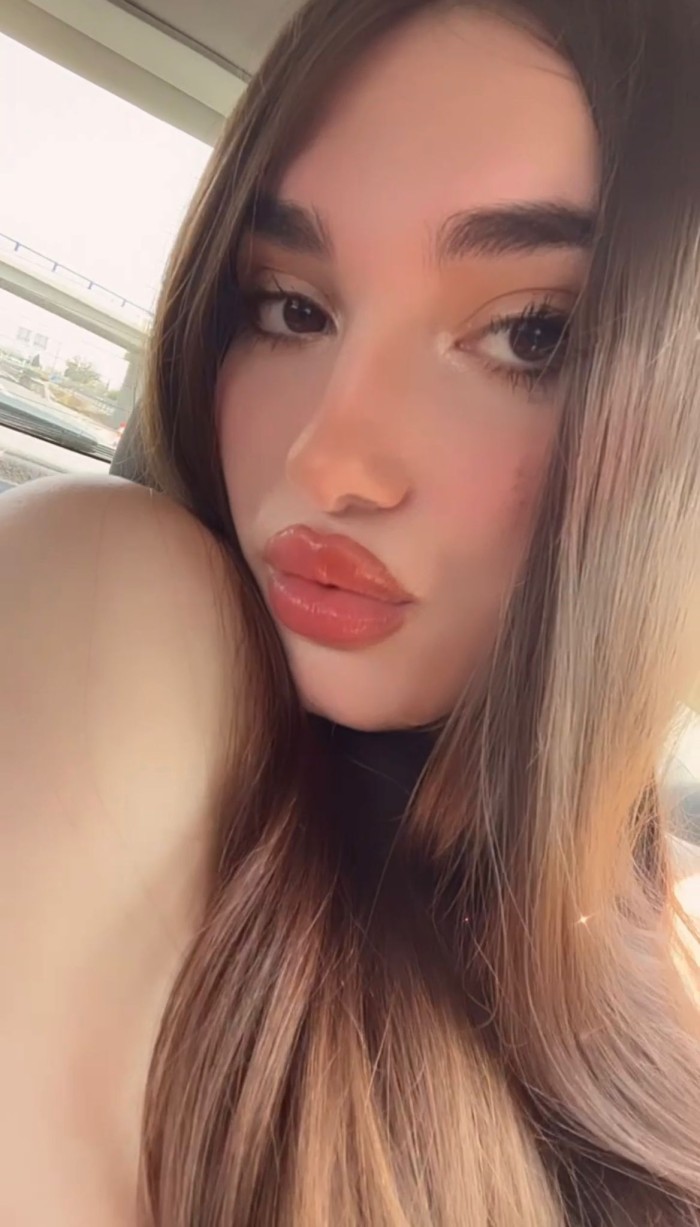 TRANS CON MUCHAS GANAS DE FOLLARTE EL CULO