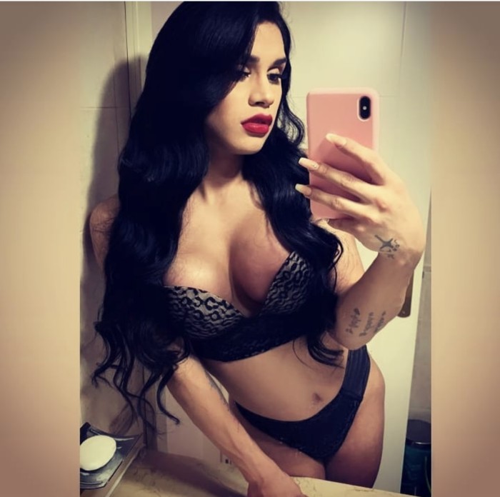 Hola soy angelica chica súper pollona 23cm