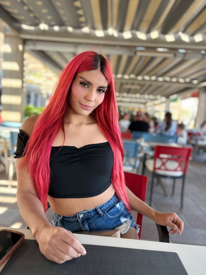 HAZ QUE TUS BOLAS REBOTEN EN MI CULO Y TE PAJEO