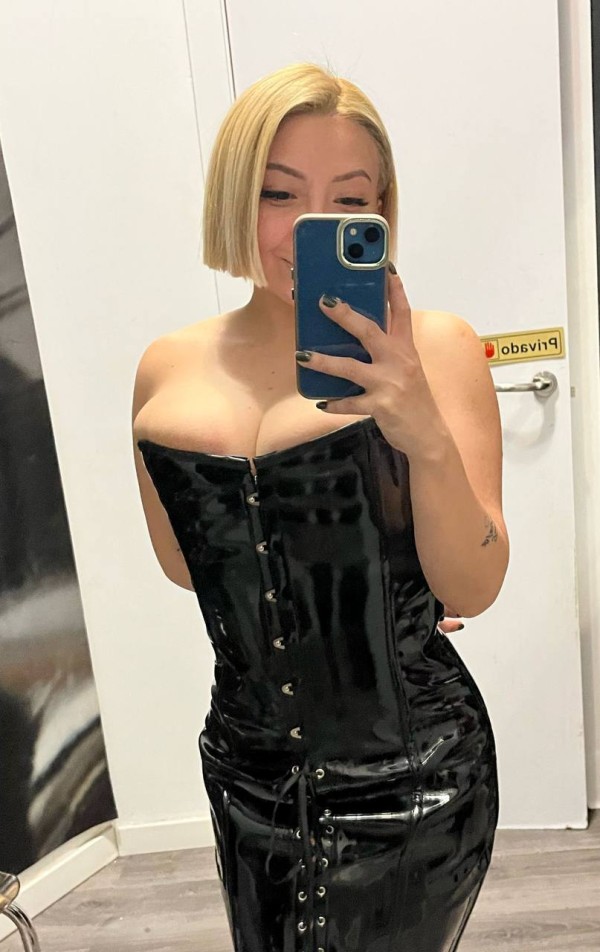 ¿QUIERES PASAR UN RATO SIN IGUAL? LLAMAME