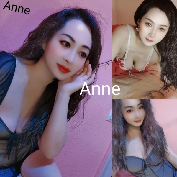 Chicas asiáticas 2 juntas 110