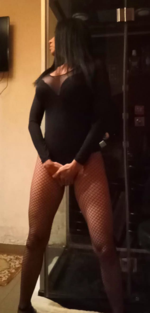 EXPLOSIVA TRATO DE NOVIO TREMENDA DELANTERA