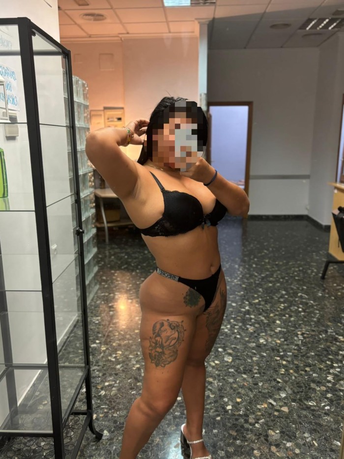 HERMOSA Y CHUPONA ESCORT