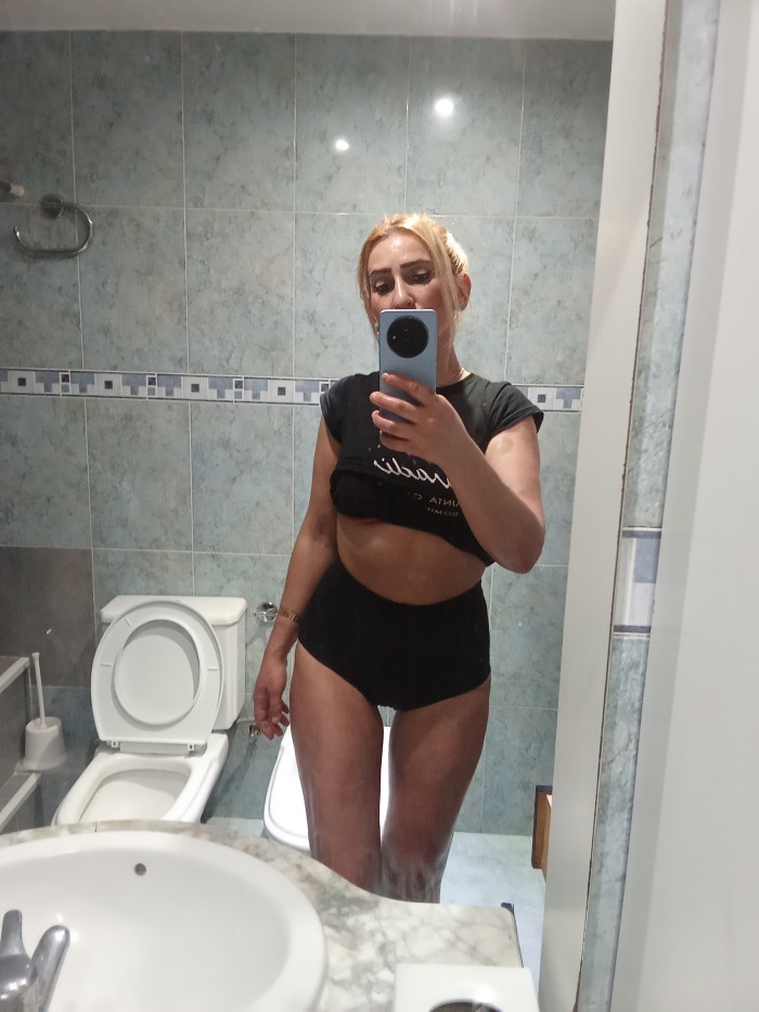 Fiestera noche entera 300€ ama de casa