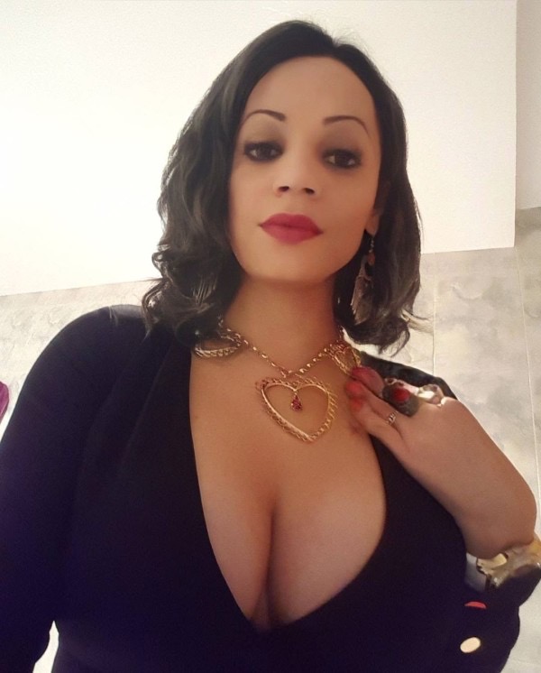 Travestí superdotada 25 cm reales completísima