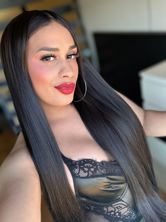 Chica trans guarra