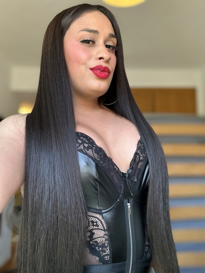 Chica trans guarra
