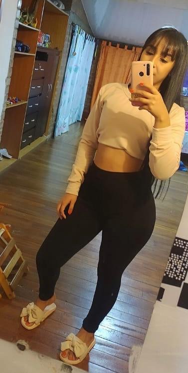 Colombiana preciosa con ganas de sexo