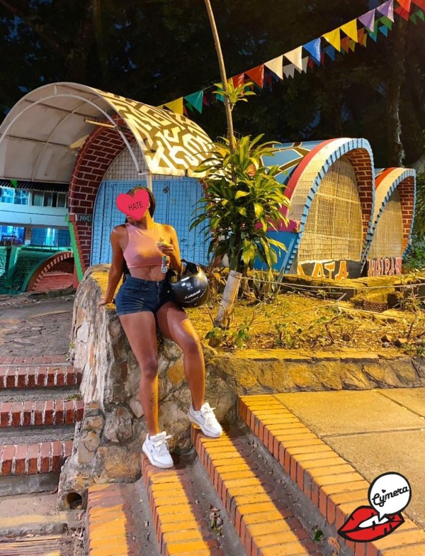 Mulata juguetona