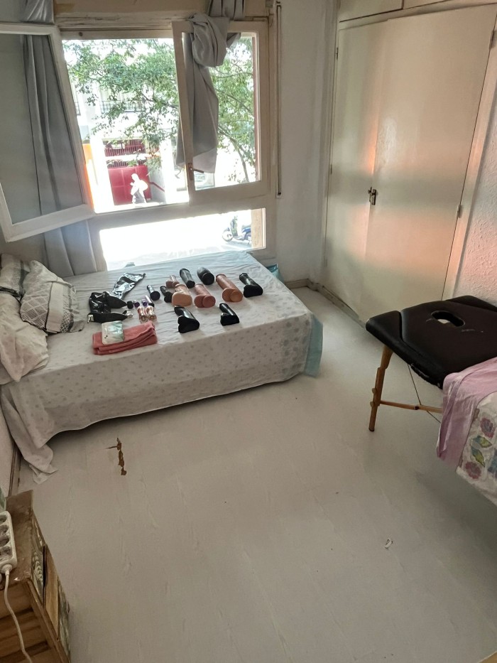 HABITACION DE JUEGOS DILDOS.. FISTING