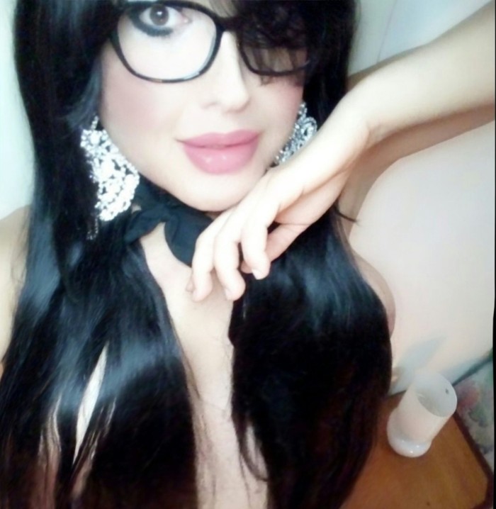 (IRUN)trans hermosa masajista profisional relajantes