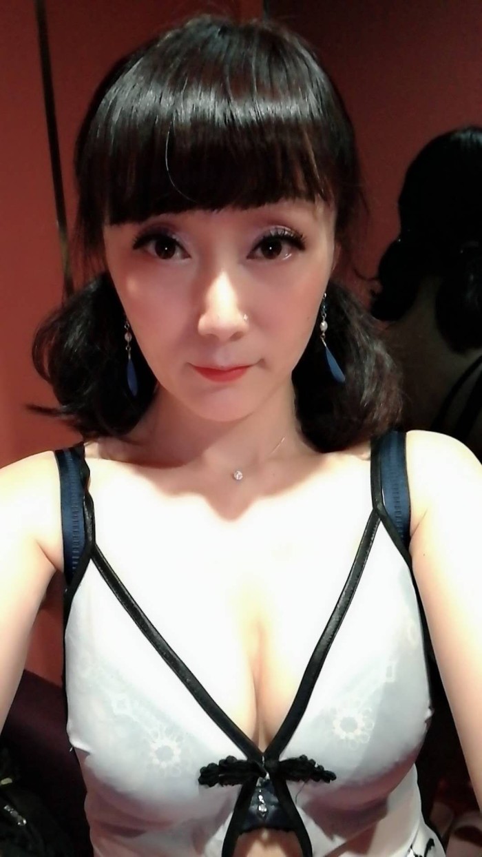 Masajista china muy guapa con excelente técnica