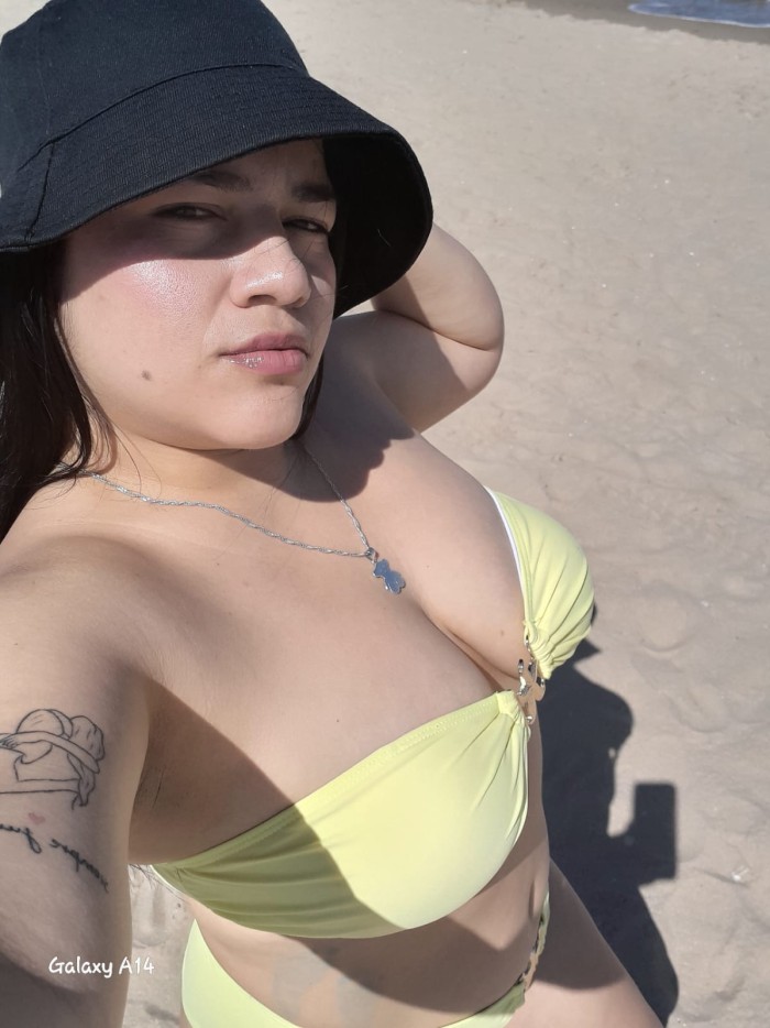 SEÑORITA EN BUSCA DE HOMBRE MADURITO, SALIDAS