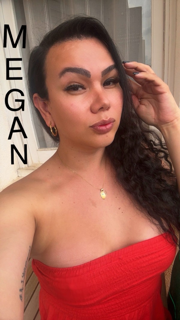 TRANS FIESTERA EN REUS MEGAN LA MÁS MORBOSA