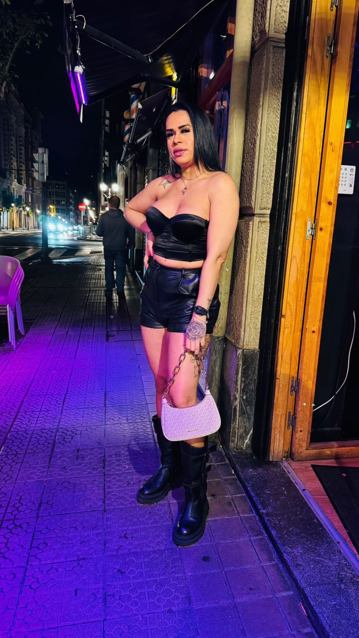 FIESTERA A TOPE, AMANTE DEL SEXO DURO