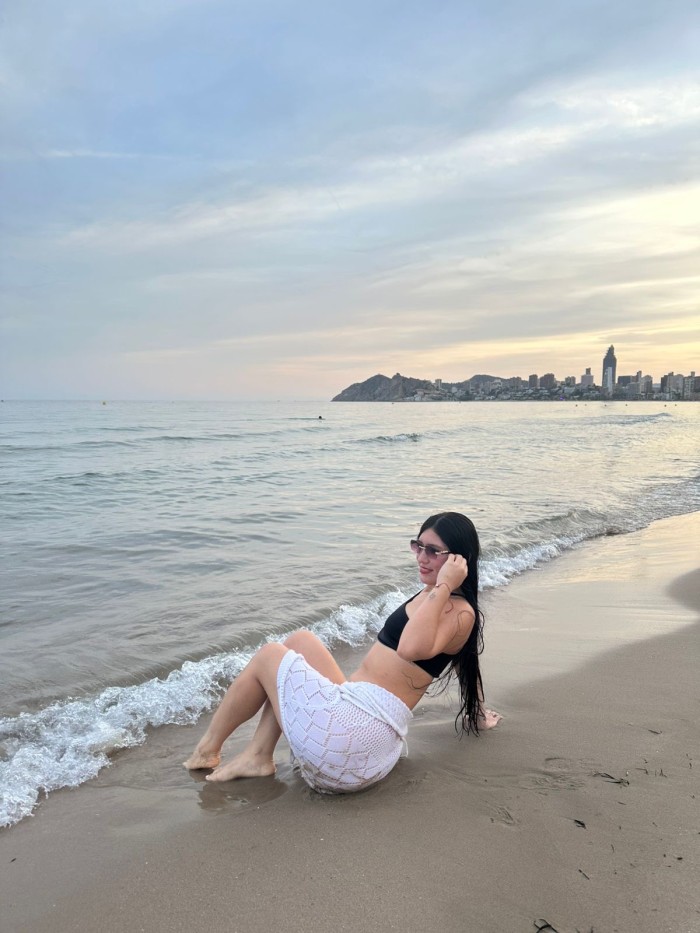 Isabella chica de lujo colombiana muy hott
