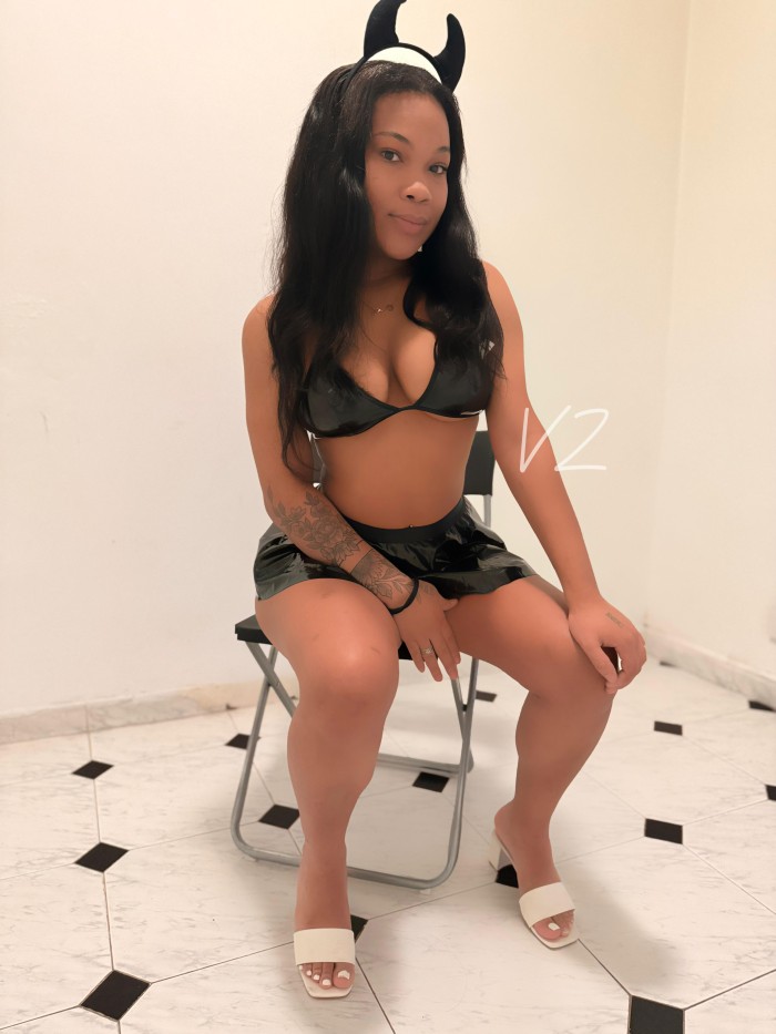 MULTIORGASMICA MUY CACHONDA CON DESEOS DE TODO