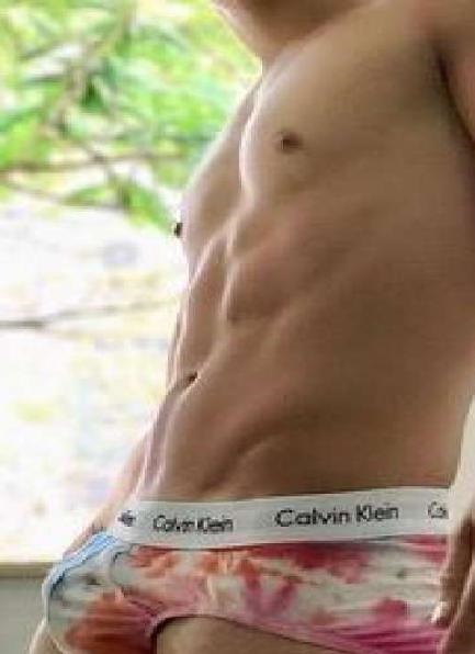 DISPONIBLE PARA HACERTE GOZAR. TE ANIMAS? RELAXXXL