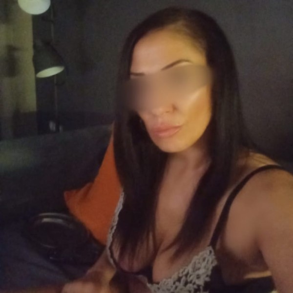 Lucía bonita española Particular recibo sola en mi Apartamento