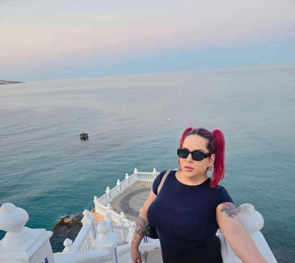 MASAJISTA PARA HOMBRES EDUCADOS YlIMPIOSBESONEG30€