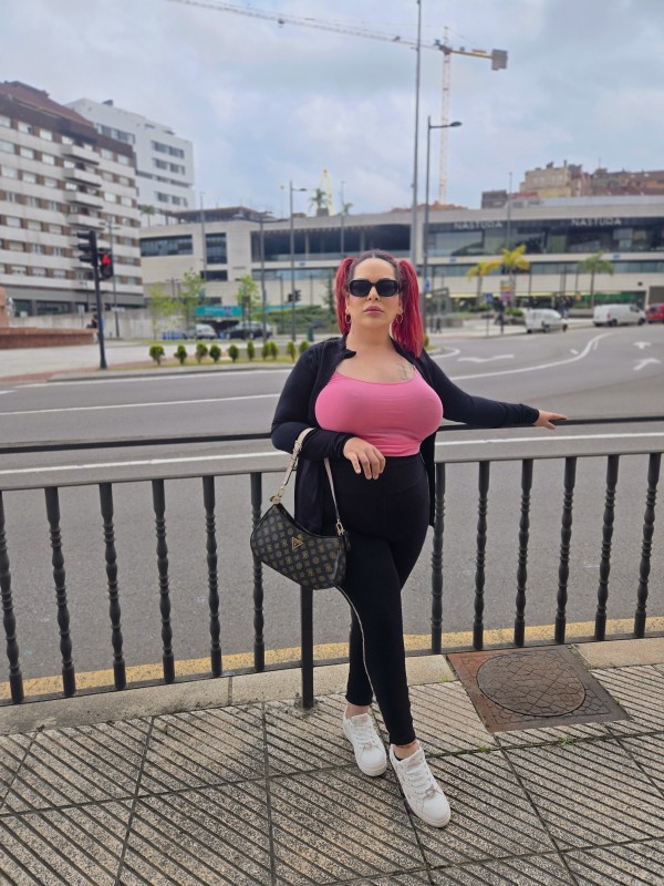 MASAJISTA PROFESIONAL HOMBRESLIMPIOSBESONEGRO30€