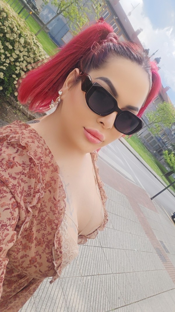 MASAJISTA PROFESIONAL HOMBRESLIMPIOSBESONEGRO30€