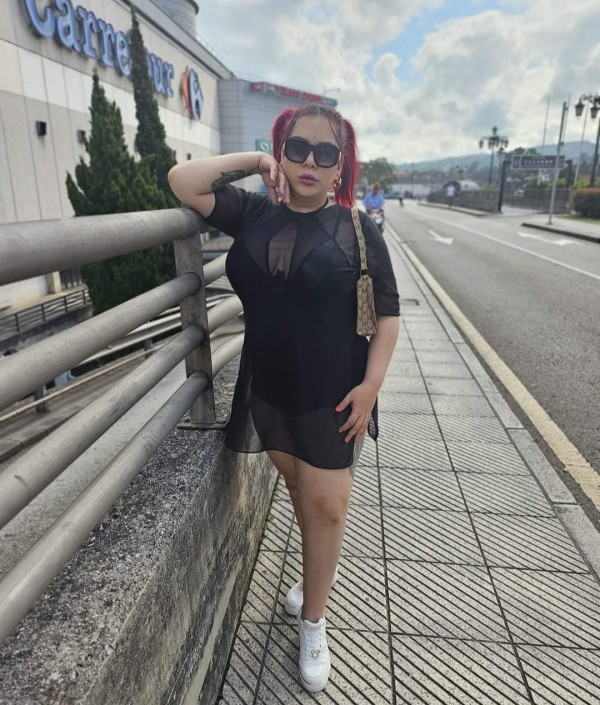 MASAJISTA PROFESIONAL HOMBRESLIMPIOSBESONEGRO30€