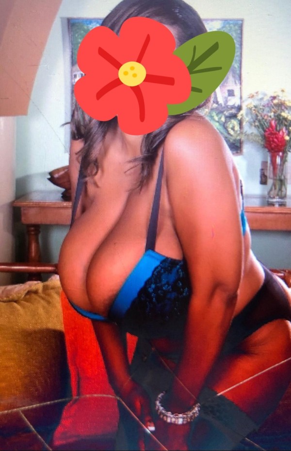 MULATA CALIENTE MADURITA JUGUETONA GRIEGO CHOCHO C