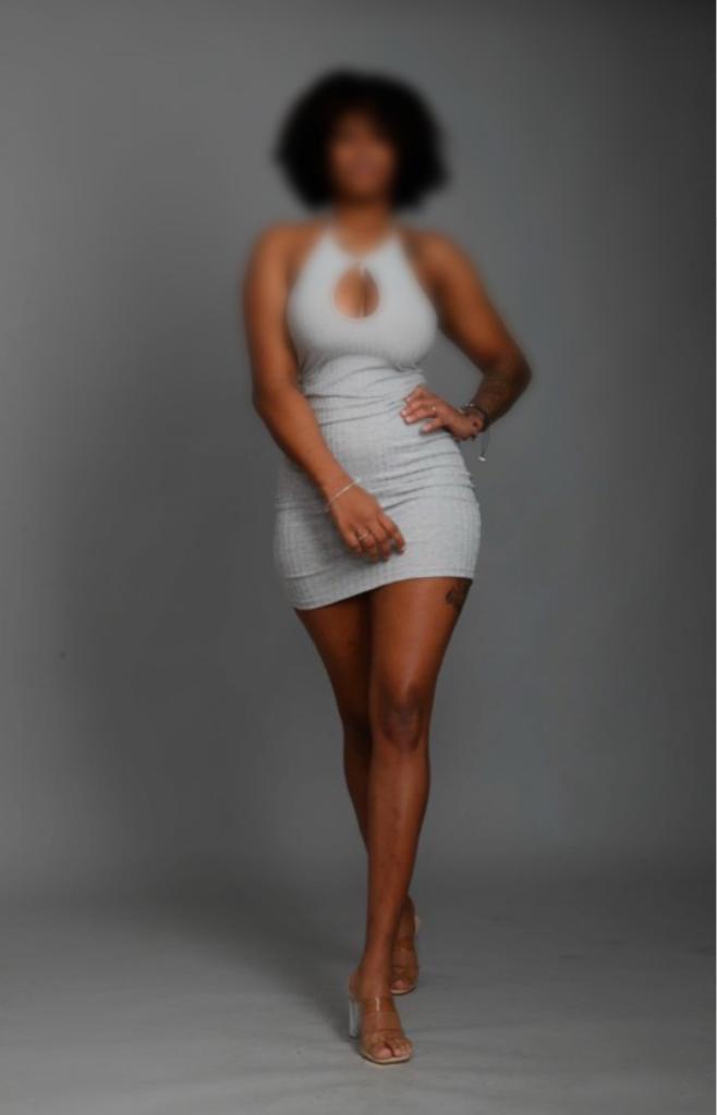 ESTEFANIA DOMINICANA JOVEN DOMINACION !!