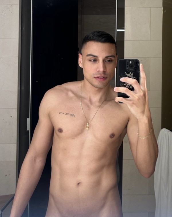 STEVEN COLOMBIANO CUERPO DE GYM