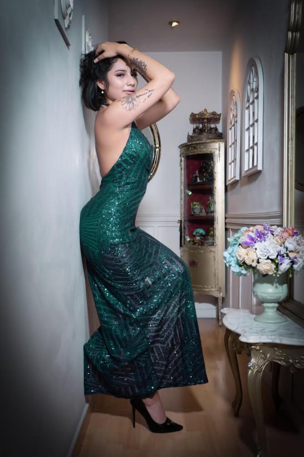 TRATO DE NOVIOS FIESTERAS SALIDAS PISOS HOTEL