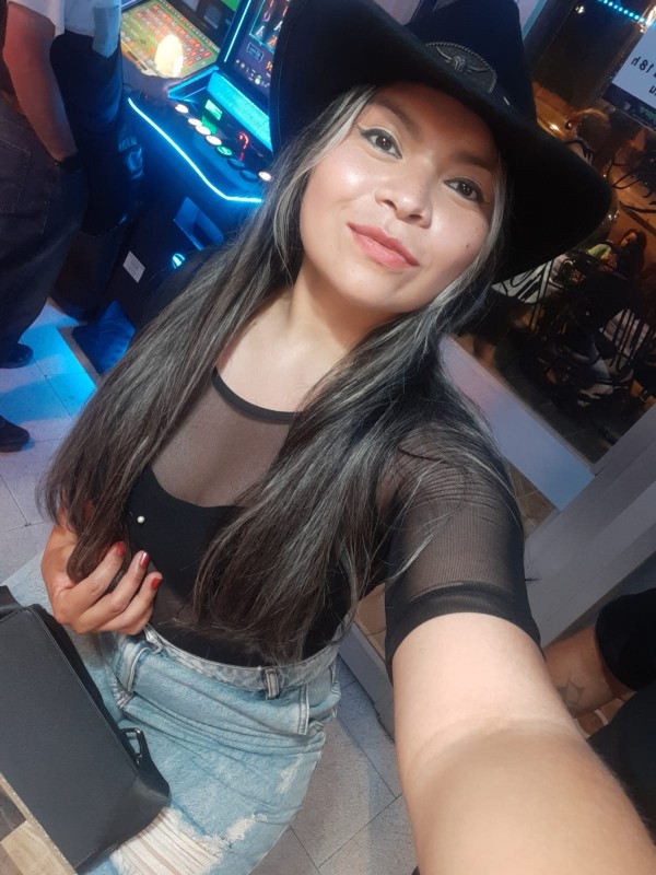 SE HACEN MASAJES EN CAMILLA EN TORREFORTA