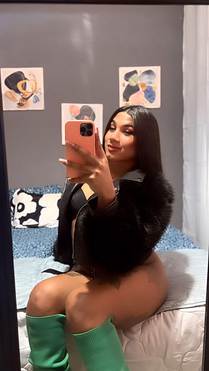 chica trans fiestera