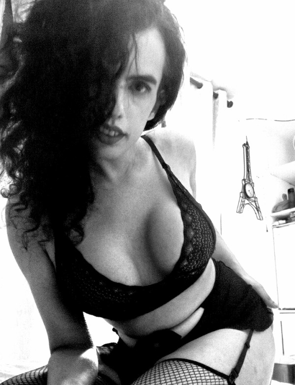 Haz realidad tus fantasias 24h bisexual