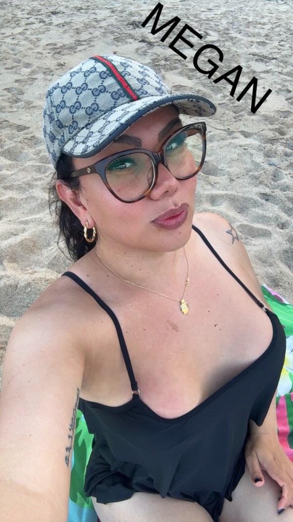 TRANS FIESTERA EN REUS MEGAN LA MÁS MORBOSA