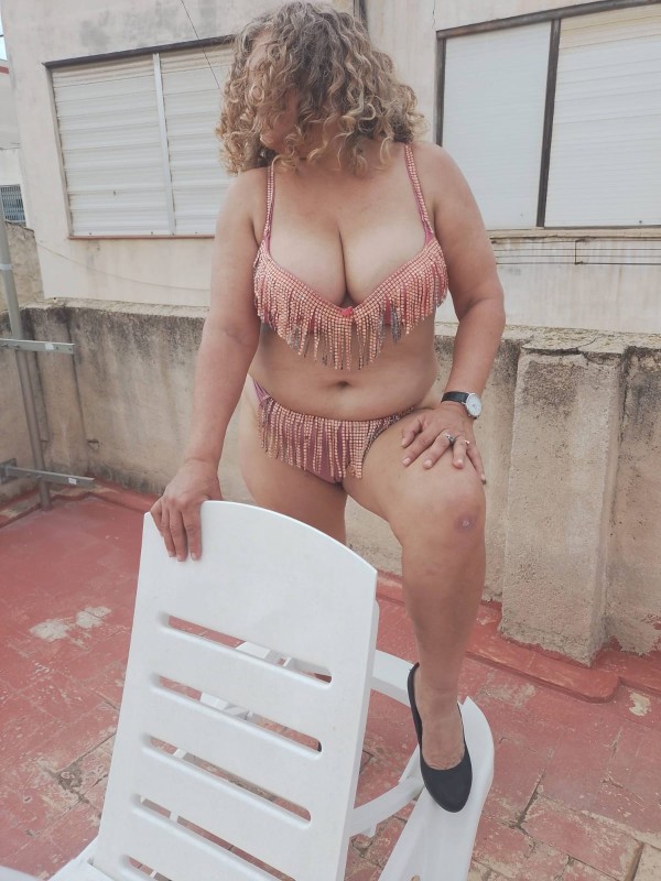 Te are una mamada muy jugosa Villareal