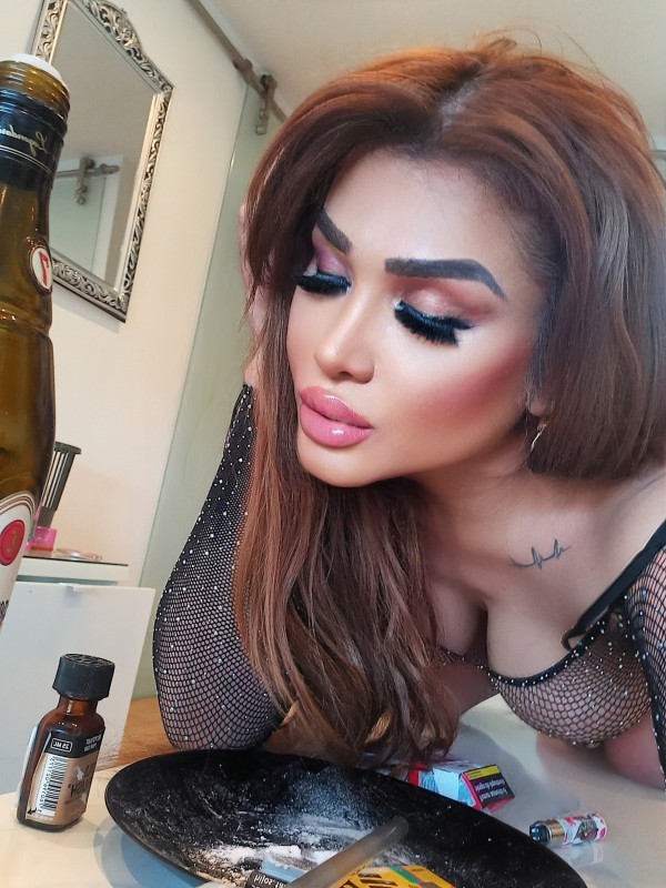 Mas perra q humana diosa de fiesta