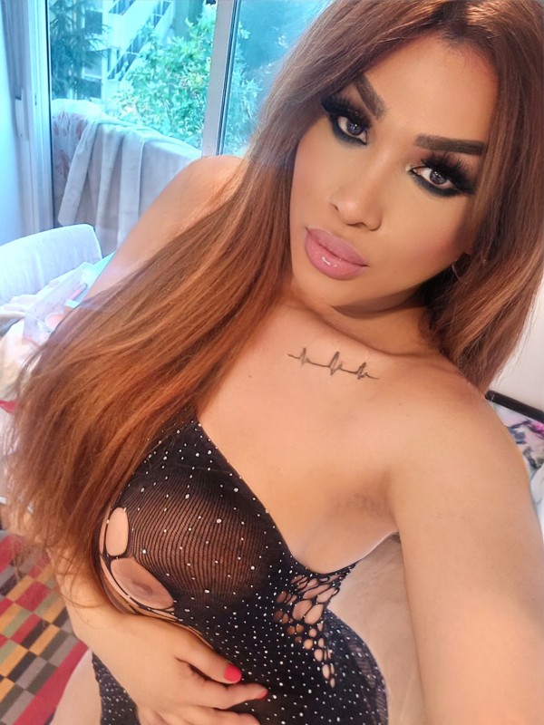 Mas perra q humana diosa de fiesta